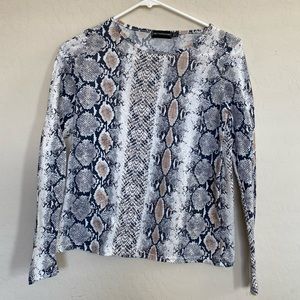 Pretty little thing right snakeskin top